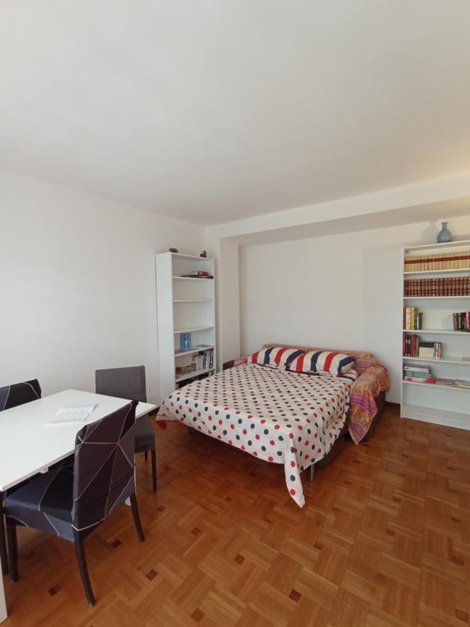 Apartment Joly 2 Pieces A 100 Mt De La